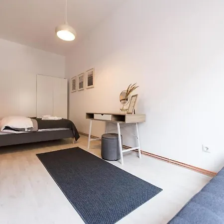 Habitat - The Old Center Flat Apartment