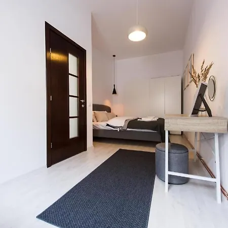 Habitat - The Old Center Flat Apartment
