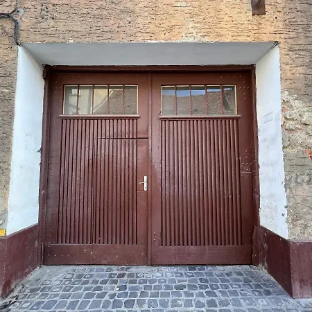 Habitat - The Old Center Flat * Brasov